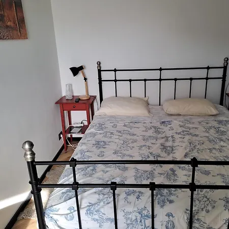 Cozy One-bedroom With Extra Sofa Bed In The Center Of T128 * אוסטנדה